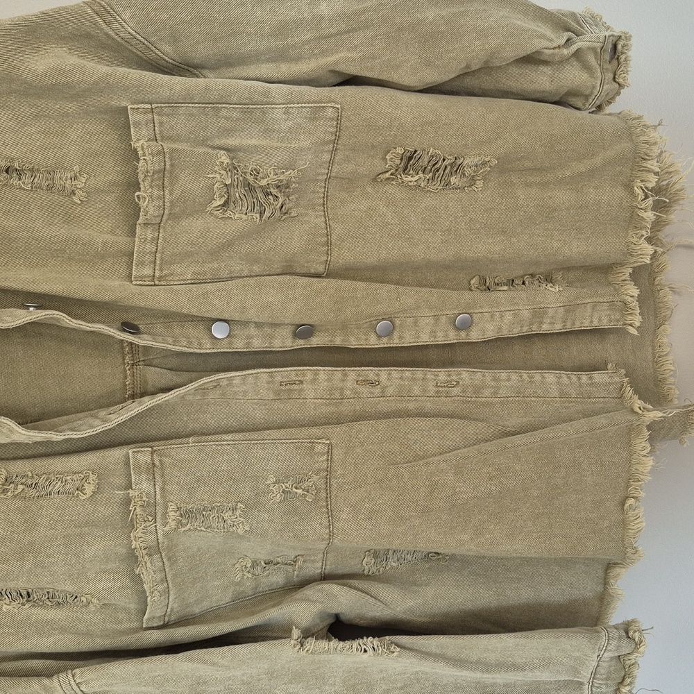 Vici Distressed Denim Jacket - Picture 4 of 8